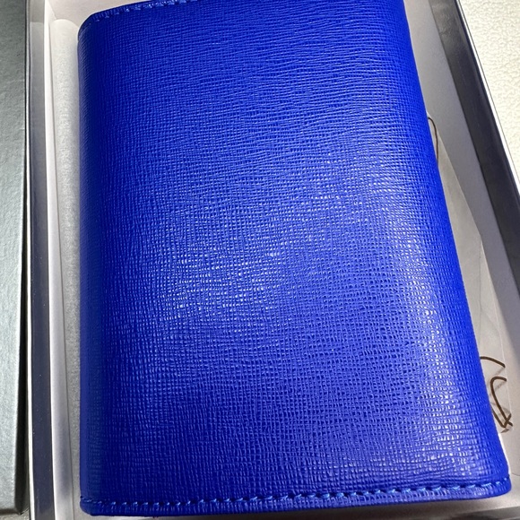 NWOT Authentic Vivienne Westwood Saffiano orb unisex short wallet - Picture 3 of 15